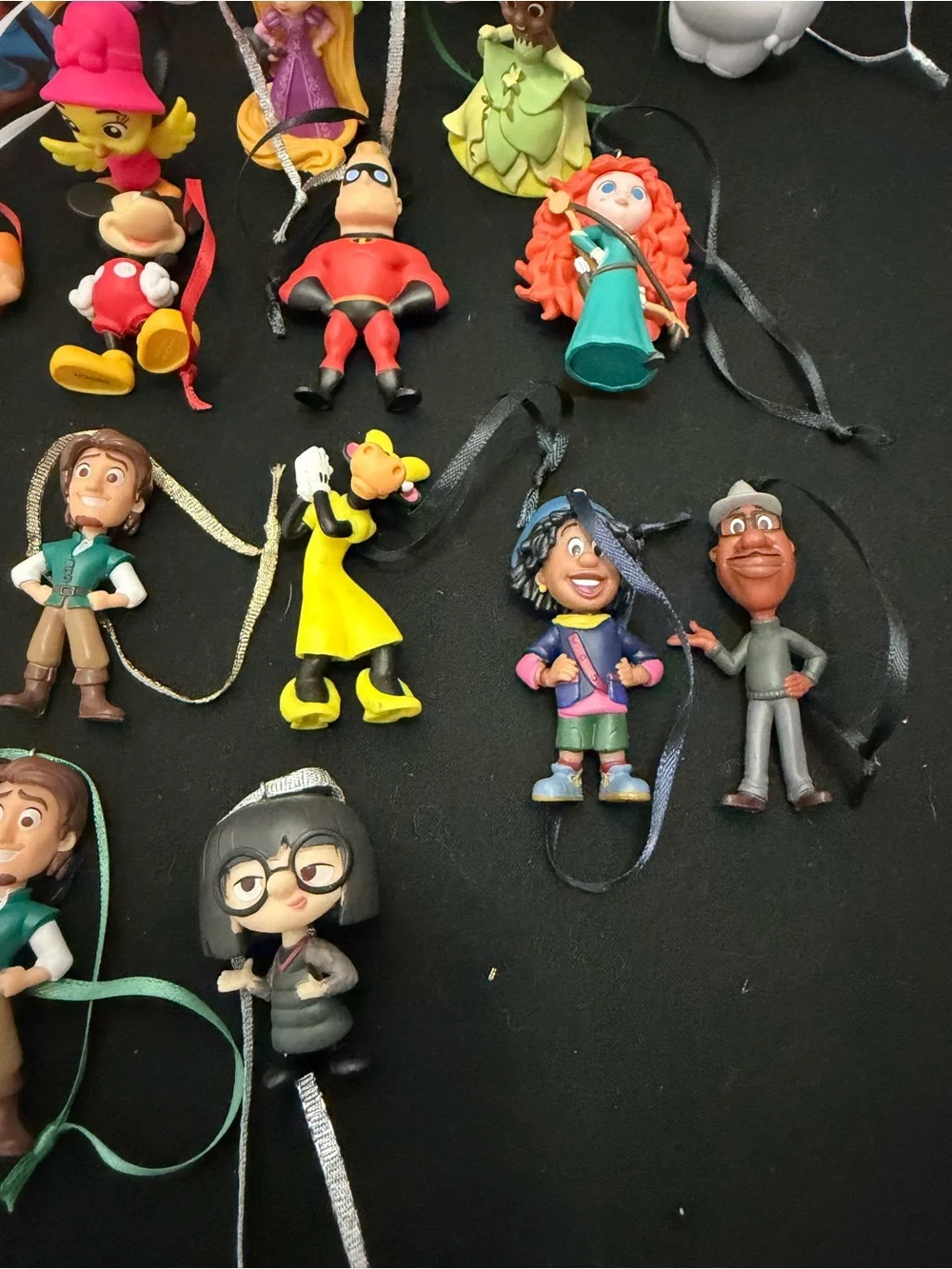 Disney Kids Character Ornament Set - Mixed Colors